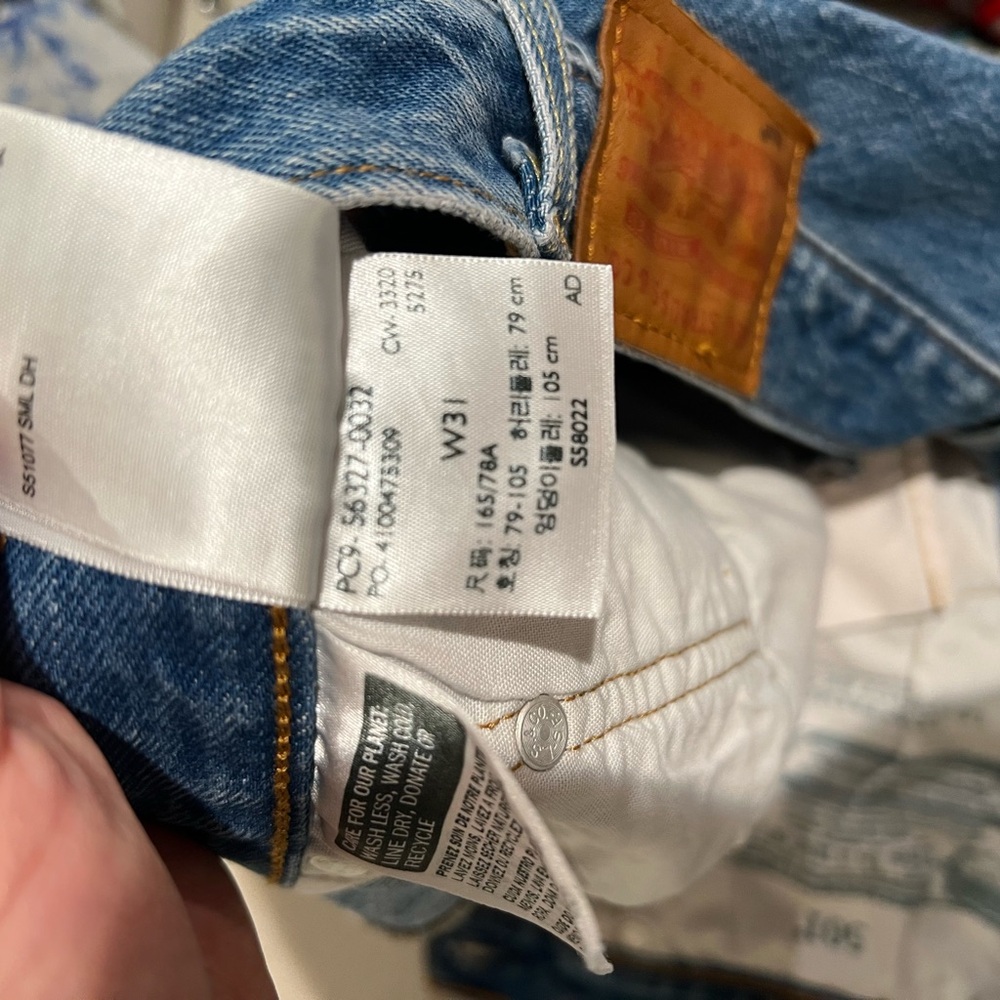 Denim Distressed LEVIS 501 High-Rise Women's Shorts - Blue - Picture 8 of 8